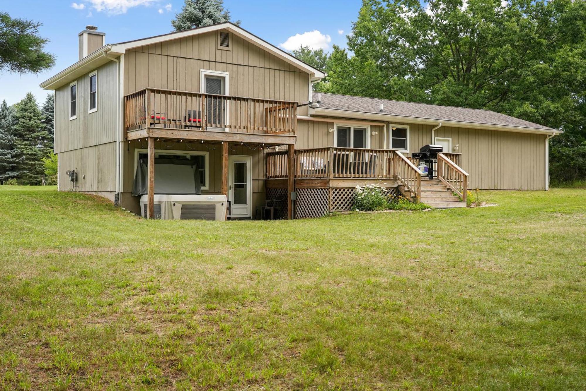 Lakefront Paradise 4 Bedroom Home W Direct Lake Access, Pets Ok Traverse City Exterior photo