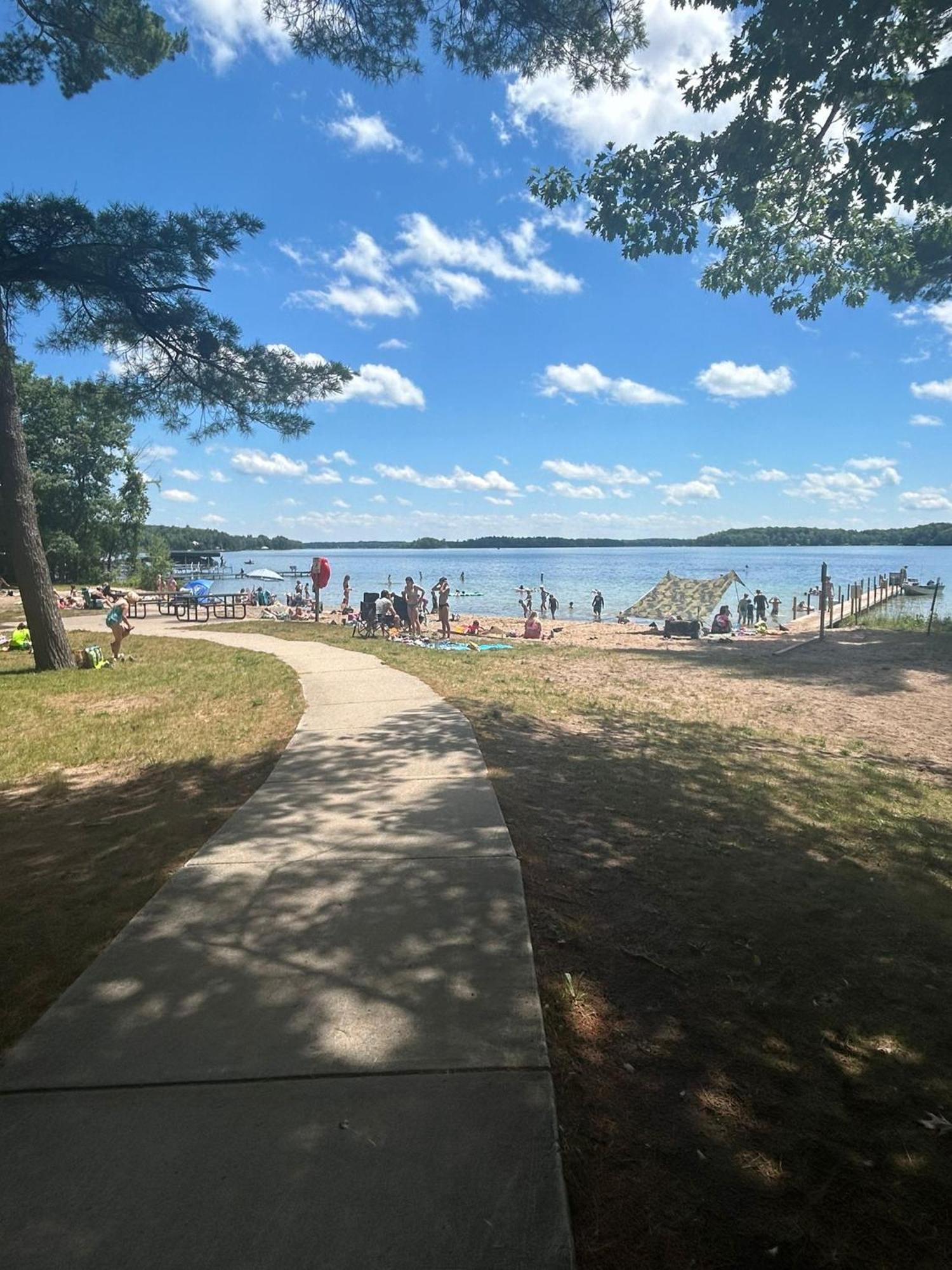 Lakefront Paradise 4 Bedroom Home W Direct Lake Access, Pets Ok Traverse City Exterior photo